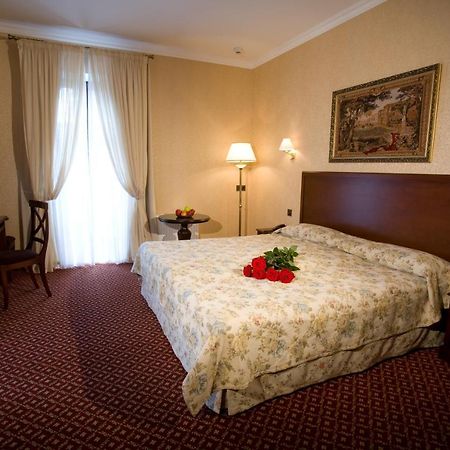 Optima Collection Kamianets-Podilskyi Hotel Exterior photo