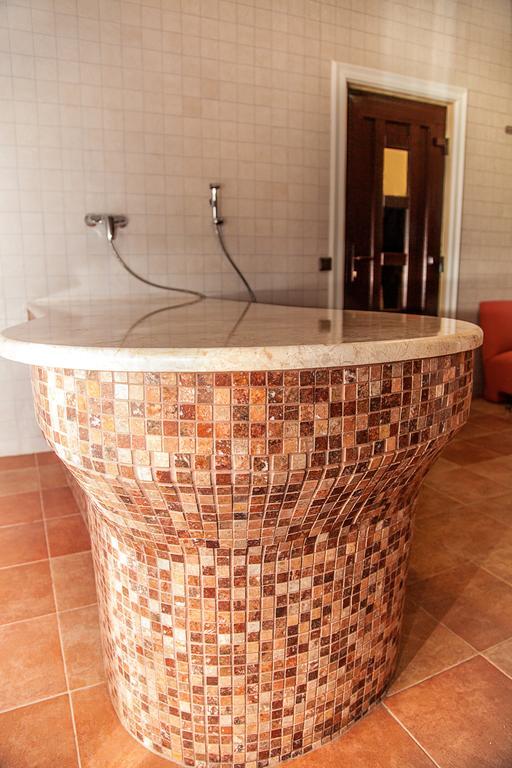 Optima Collection Kamianets-Podilskyi Hotel Exterior photo