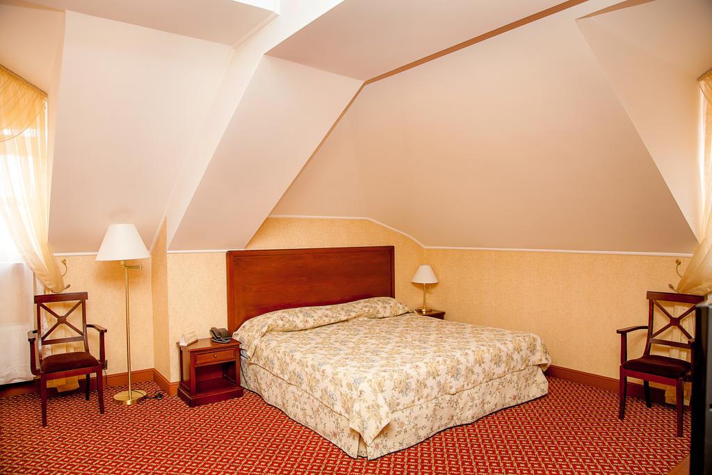 Optima Collection Kamianets-Podilskyi Hotel Exterior photo