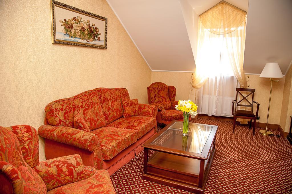 Optima Collection Kamianets-Podilskyi Hotel Exterior photo